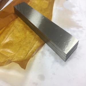 Dao cắt giấy nhỏ